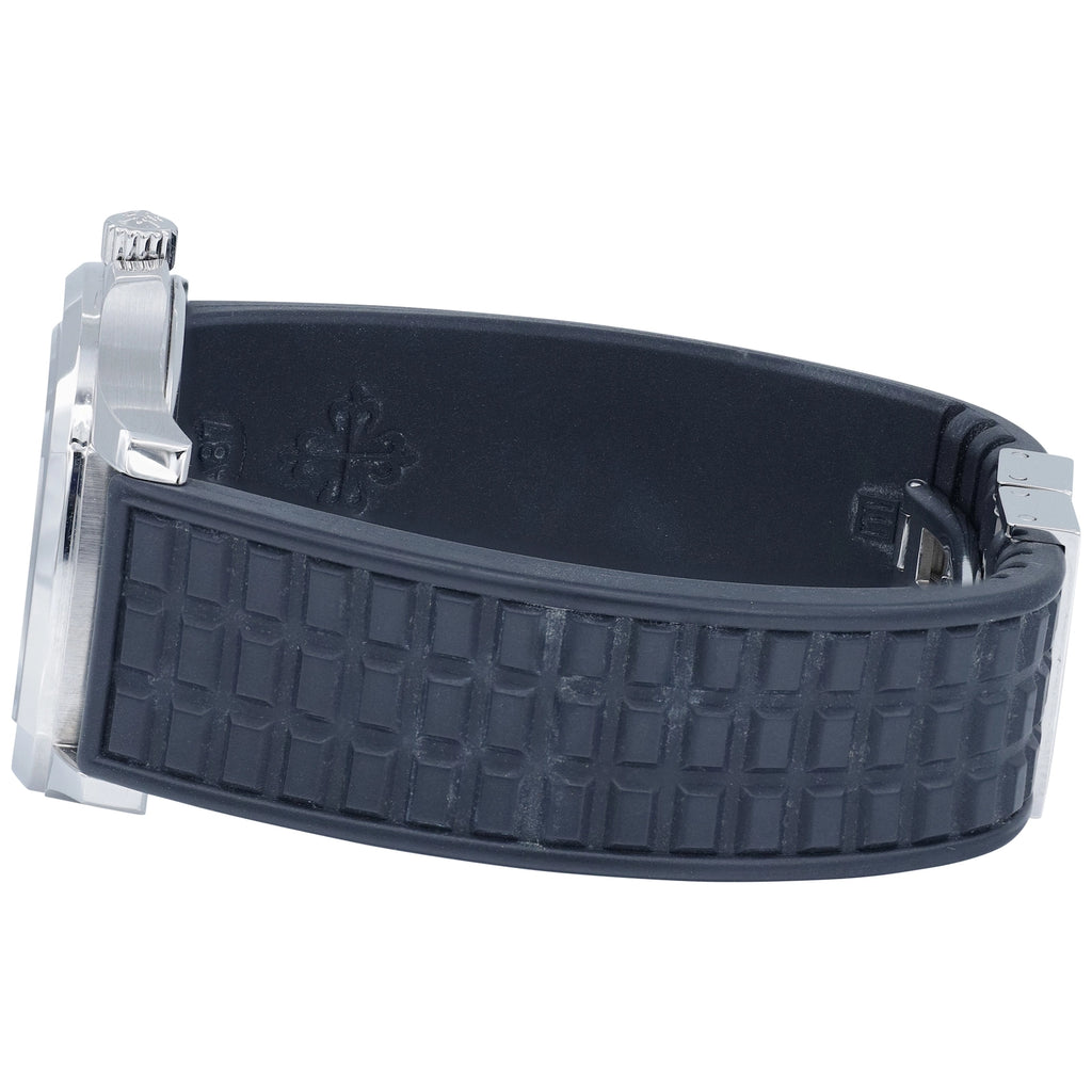 Patek Philippe Aquanaut 4960A-010 Black Dial on Rubber