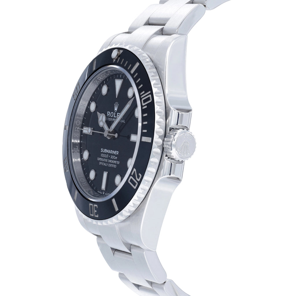 Rolex Submariner 124060 Black Dial on Oyster 2021